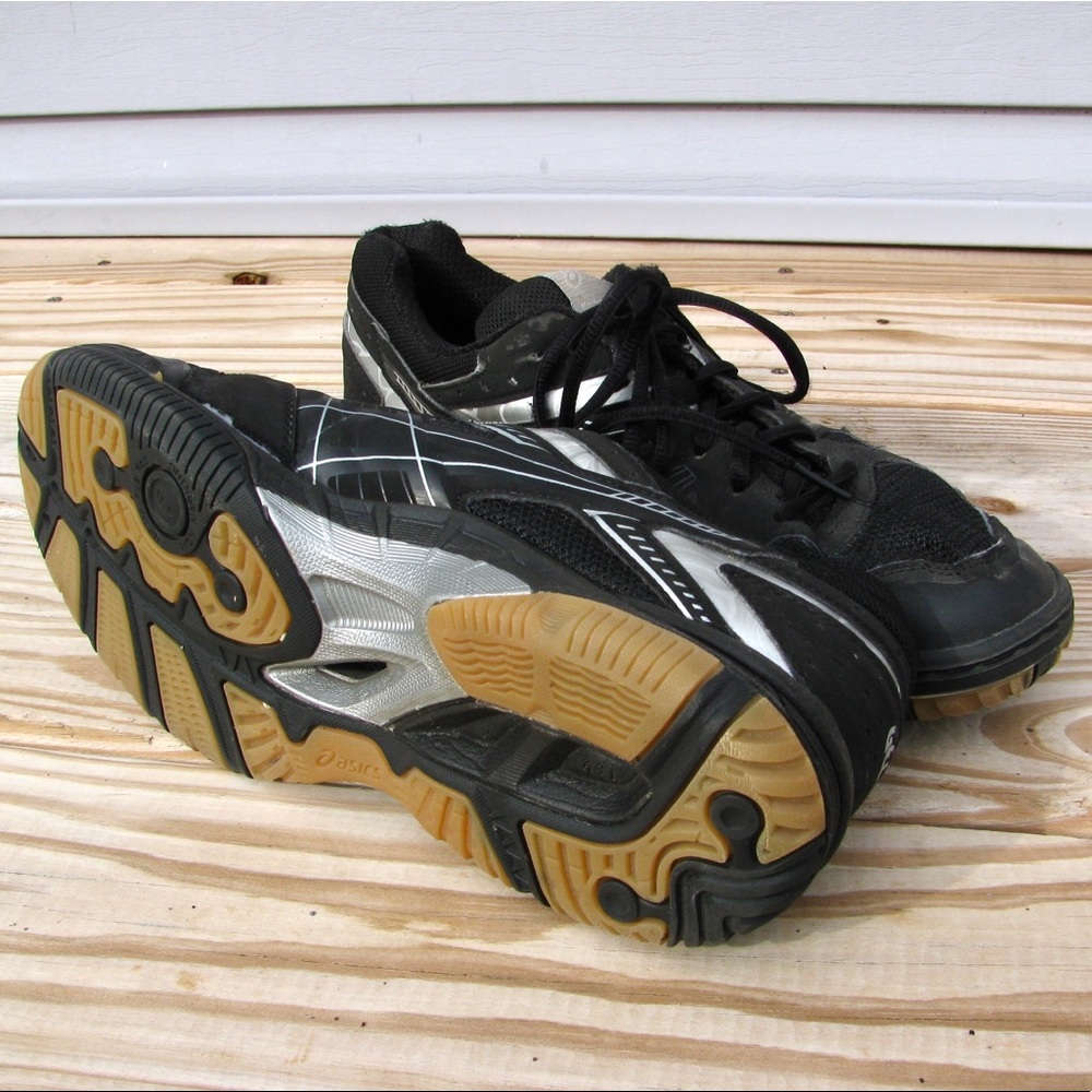 ASICS Women’s Rocket Volleyball Shoes